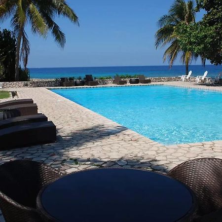 Luxury 2Br Home Facing Beach W/Pool Montego Bay #3 Kültér fotó